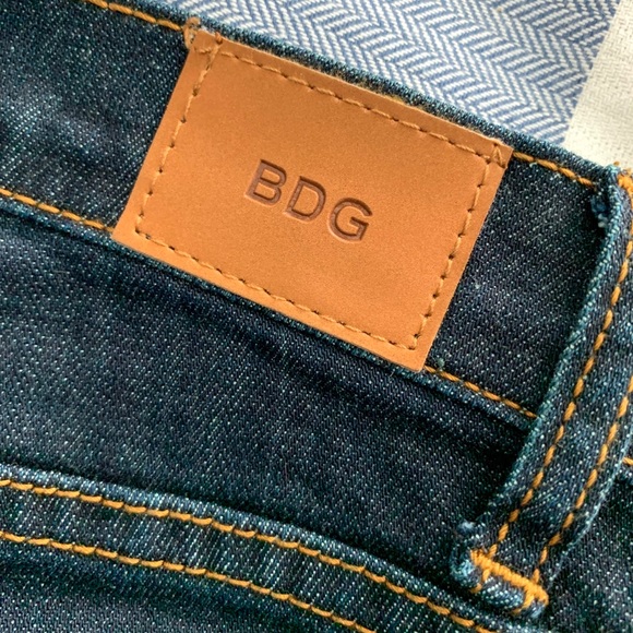 BDG NWOT Mid Rise Twig Ankle Dark Skinny Jeans - Picture 5 of 5